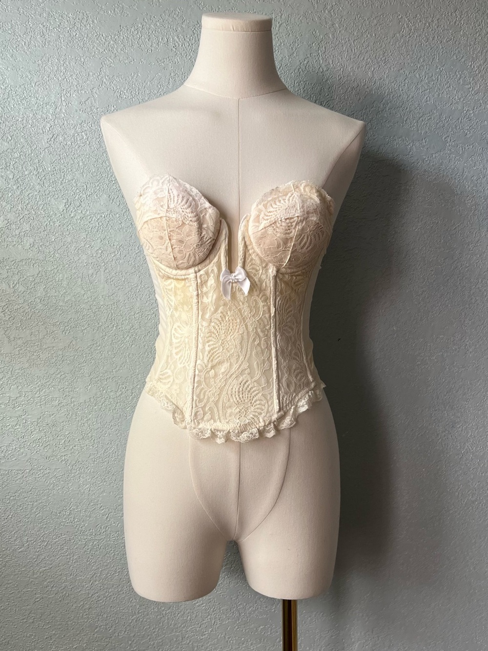 Vintage 90s Jezebel Ivory Lace Bustier Corset Top Floral Boned Lingerie Bridal